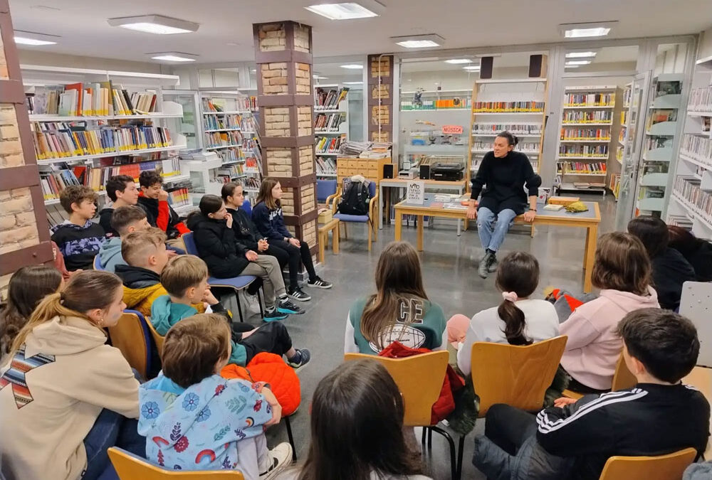 Paisajes escritos: lecturas que crecen en el Valle de Egüés | Idatzizko paisaiak: Eguesibarren hazten diren irakurgaiak
